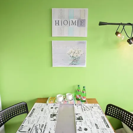 Elegant Chmielna Promenade Apartment Warsaw